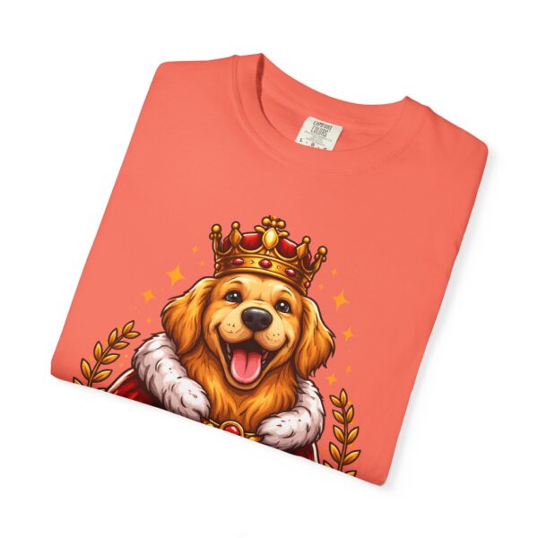 11156773173147584086_2048.jpeg Dog King T‑Shirt — Golden Retriever Crowned Graphic Tee
