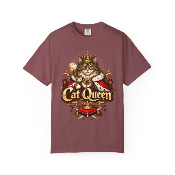 1690970654358915379_2048.jpeg Cat Queen T-Shirt — Regal Cat Crown Graphic Tee for Cat Lovers