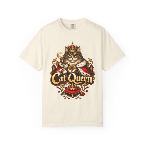 9113976595514956076_2048.jpeg Cat Queen T-Shirt — Regal Cat Crown Graphic Tee for Cat Lovers