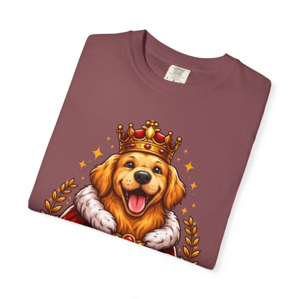 9997160847216003970_2048.jpeg Dog King T‑Shirt — Golden Retriever Crowned Graphic Tee